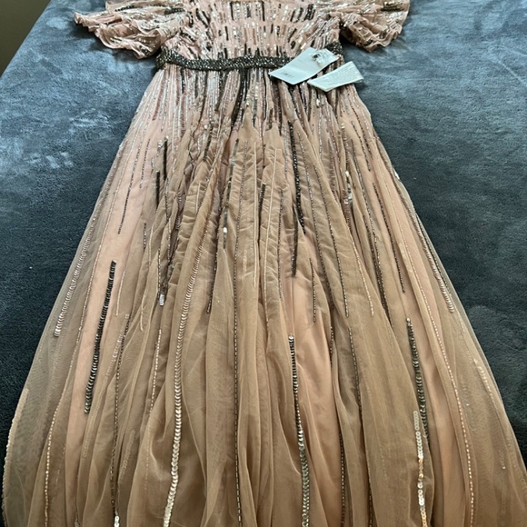 NWT Mac Duggal Embellished Full Length Layered Sleeve Gown 93582 Vintage Rose - Picture 8 of 9